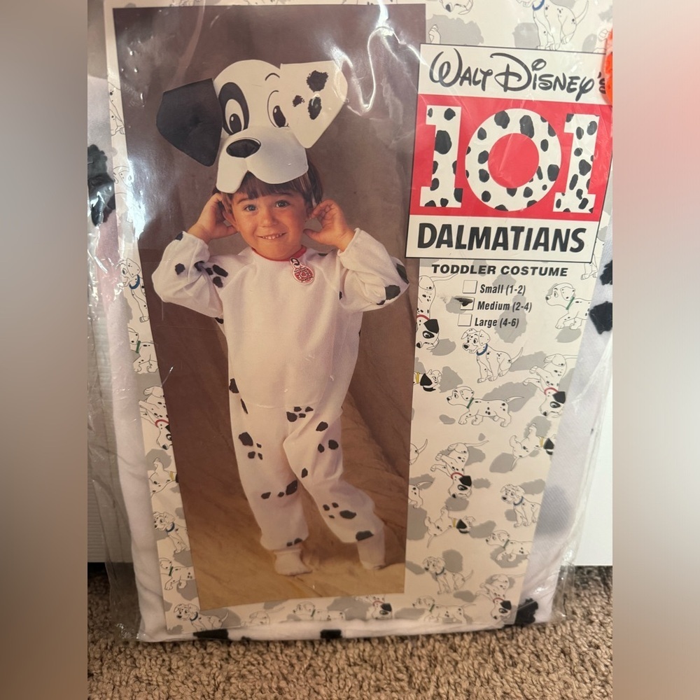 Vintage dead stock 1992 Disney 101 Dalmatians Toddler 2-4 costume family costume